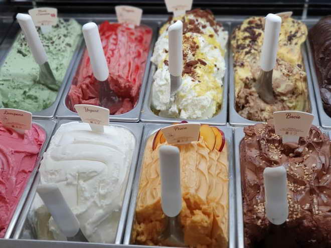 從喜歡的「冰淇淋口味」看出愛情觀與性格　愛吃巧克力很浪漫、草莓控重感情