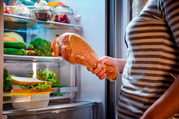 居家防疫「5大食材」營養耐放！專家授2招保鮮法：肉類分裝再放冰箱