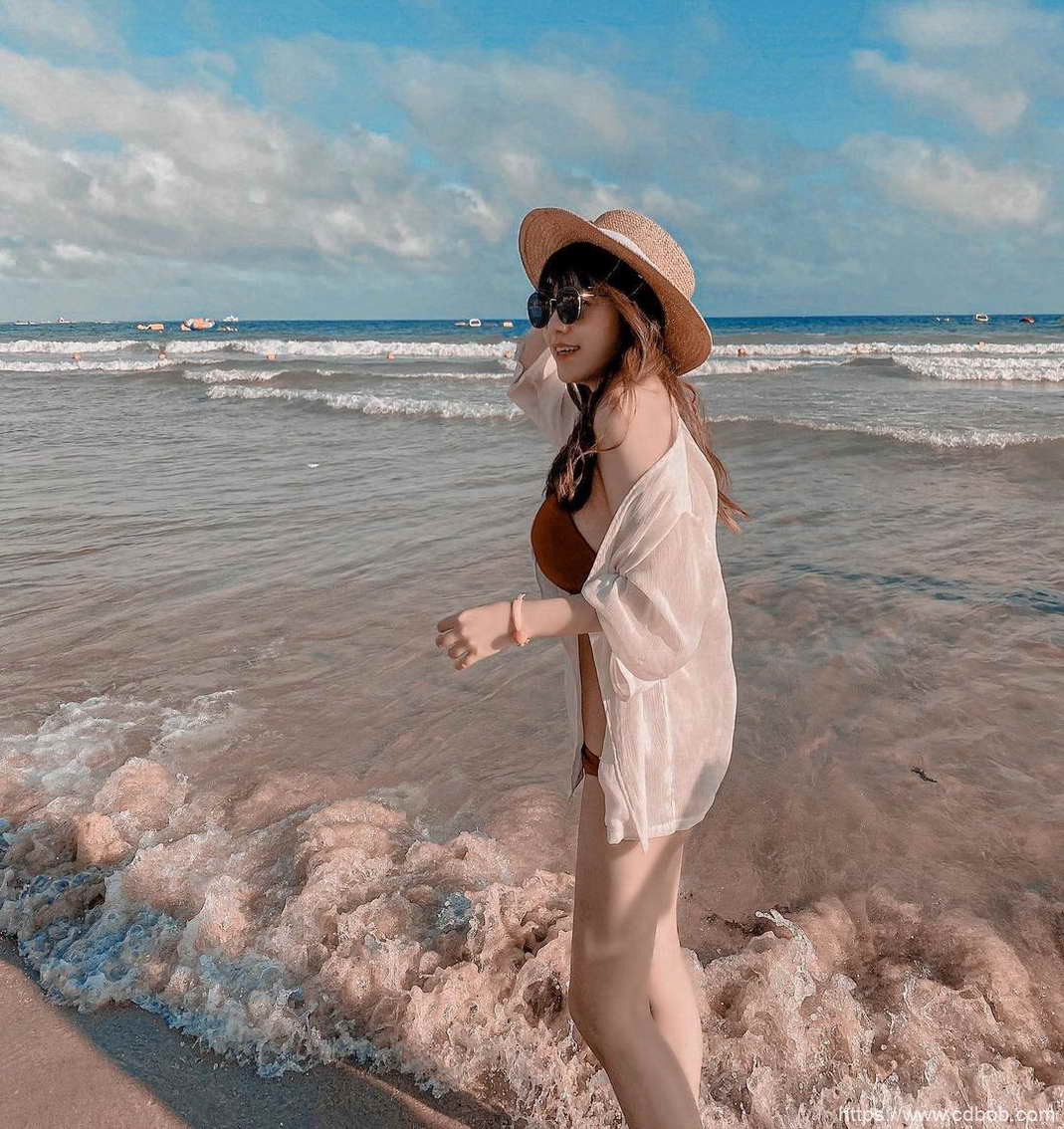 多圖／正妹護理師李佩瑾深藏不露.. 比基尼一解放好身材　白皙惹火美胸呼之欲出原來這麼辣！