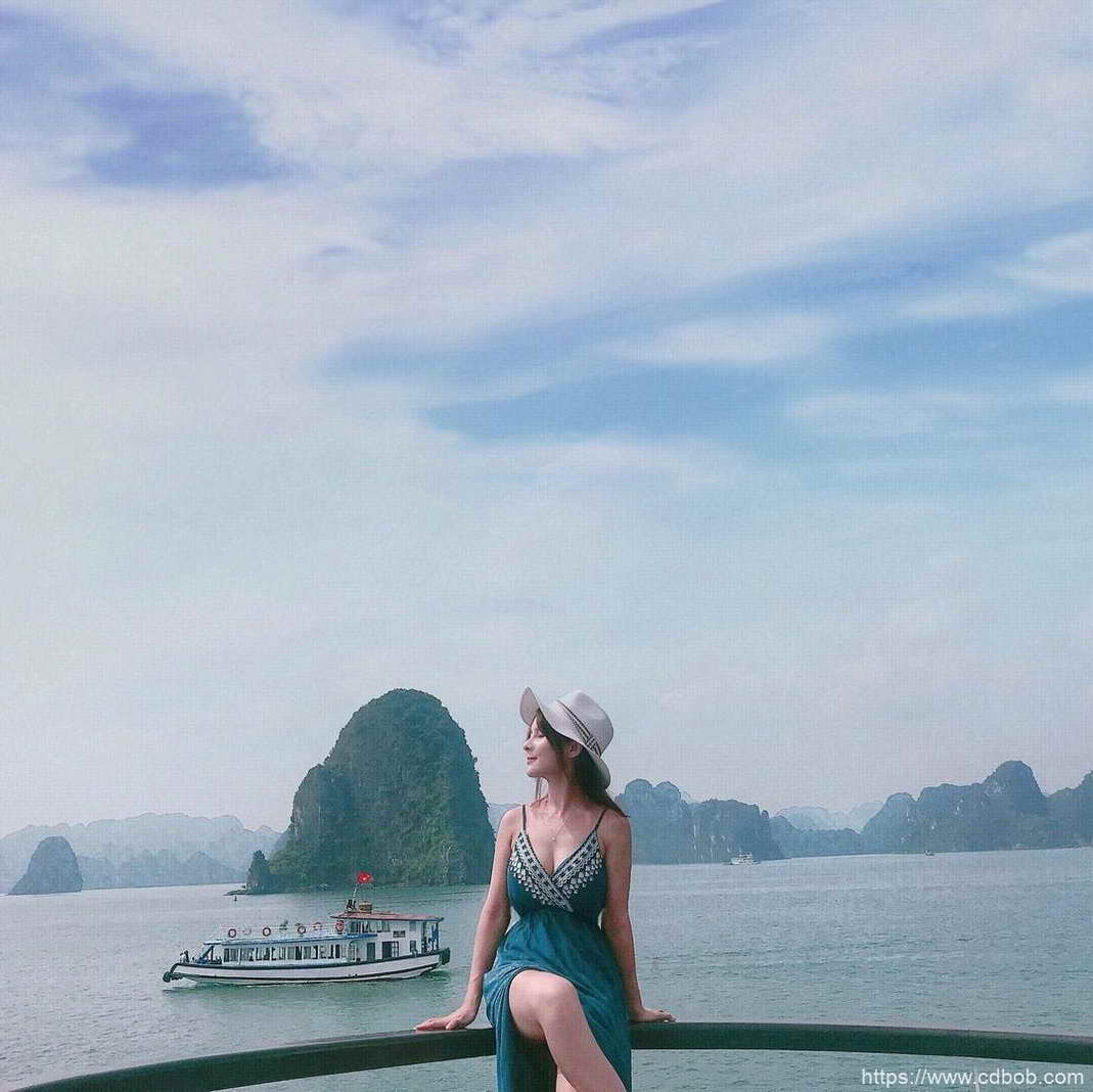 多圖/正妹工程師Mina擔綱講師...演講完比基尼大解放 網友:反差好大!