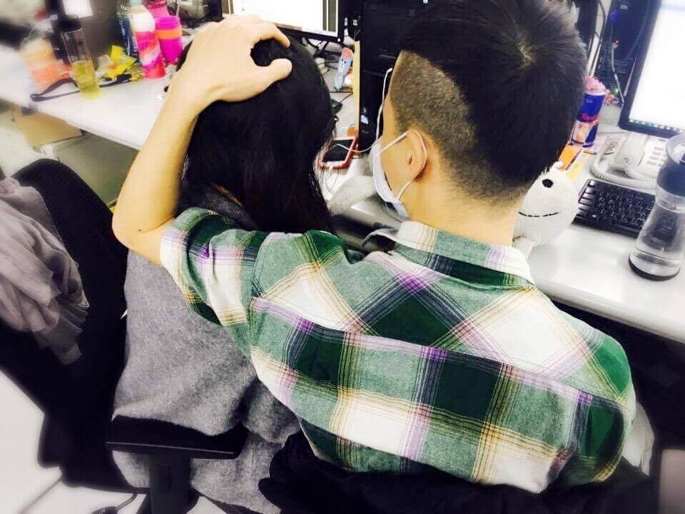 愛上一個人「死心塌地星座男」Top5!第1名傻愛:把最好都給你 愛上一個人「死心塌地星座男」Top5!第1名傻愛:把最好都給你